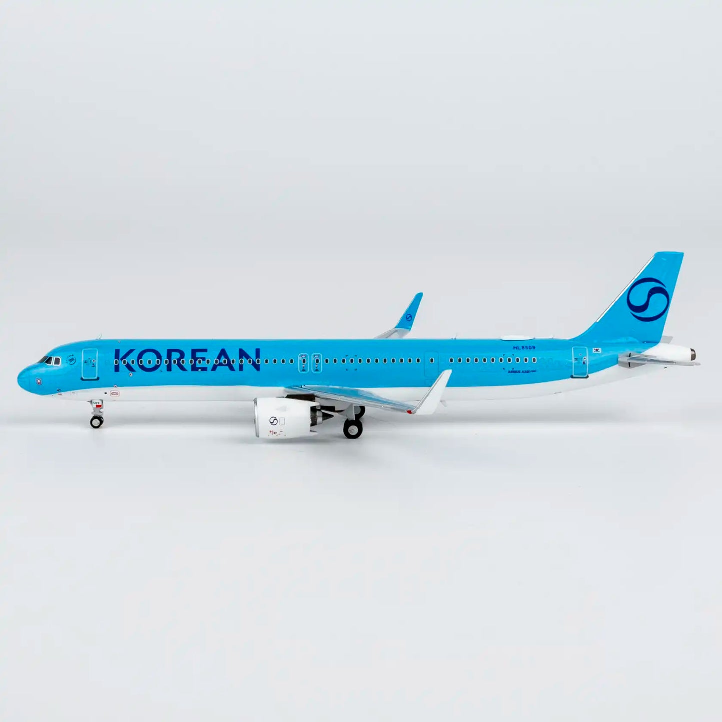 NG Models 1:400 Korean Air Airbus A321neo HL8509 "First A321 in New Livery" 13144