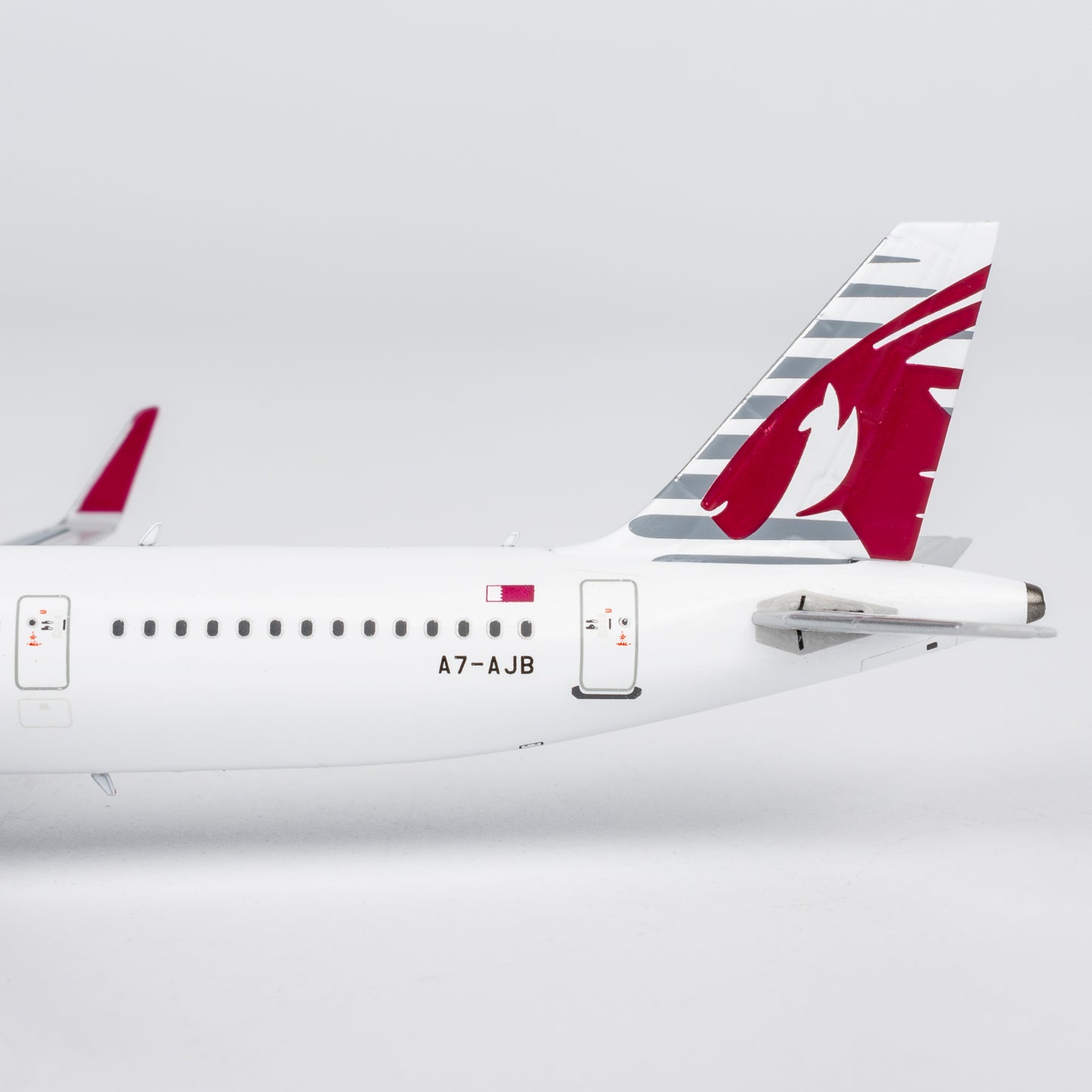 NG Models 1:400 Qatar Airways Airbus A321neo A7-AJB "Qatar's First neo" 13147