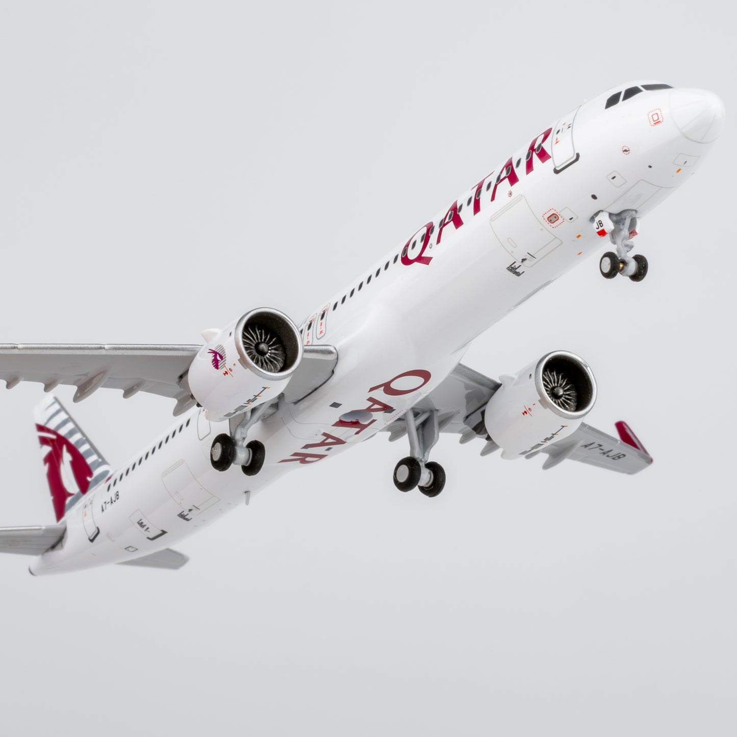 NG Models 1:400 Qatar Airways Airbus A321neo A7-AJB "Qatar's First neo" 13147