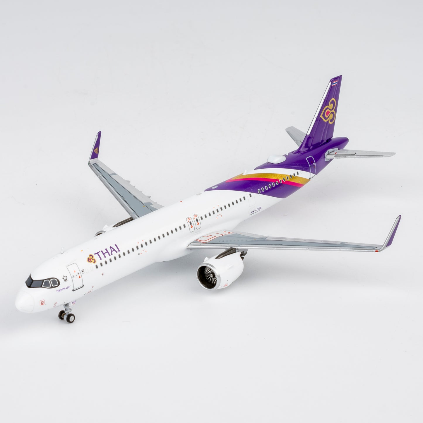 NG Models 1:400 Thai Airways Airbus A321neo HS-TOB 13150