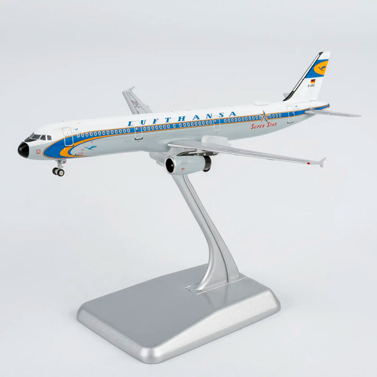 NG ULTIMATE 1:400 Lufthansa Airbus A321 D-AISZ "Super Star Heritage" 13159