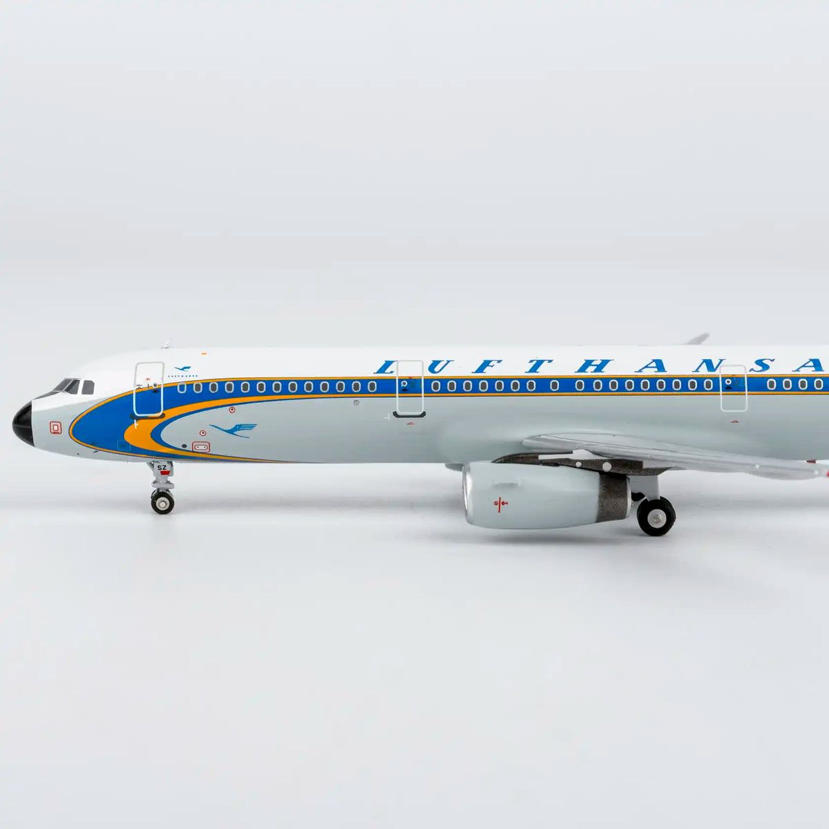 NG Models 1:400 Lufthansa Airbus A321 D-AISZ "Super Star Heritage" 13160