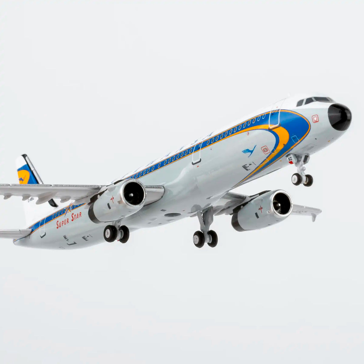 NG Models 1:400 Lufthansa Airbus A321 D-AISZ "Super Star Heritage" 13160