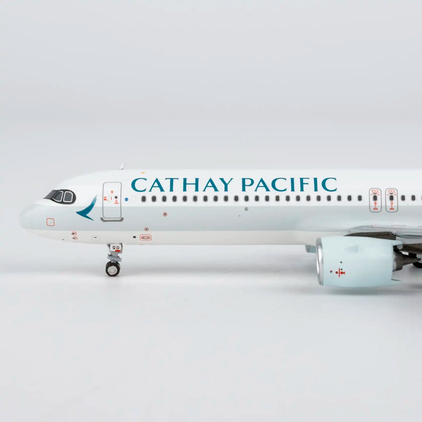 NG Models 1:400 Cathay Pacific Airbus A321neo B-HQD "Larger Titles" 13165