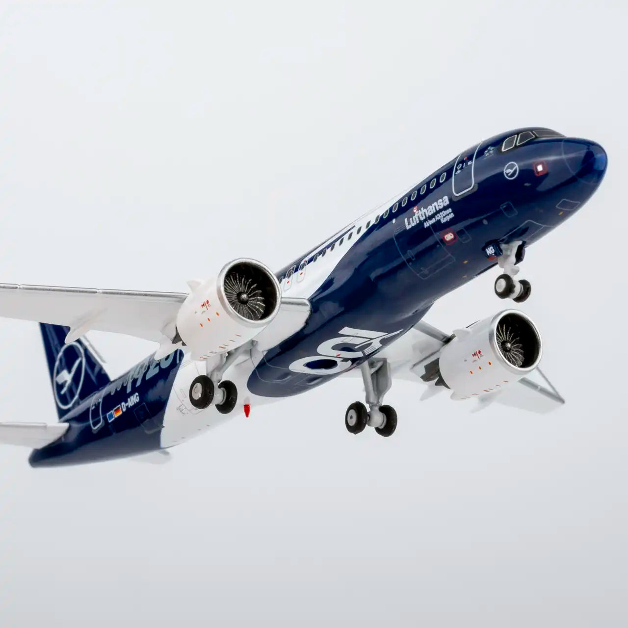 NG ULTIMATE 1:400 Lufthansa Airbus A320neo D-AING "100th Anniversary" 15071
