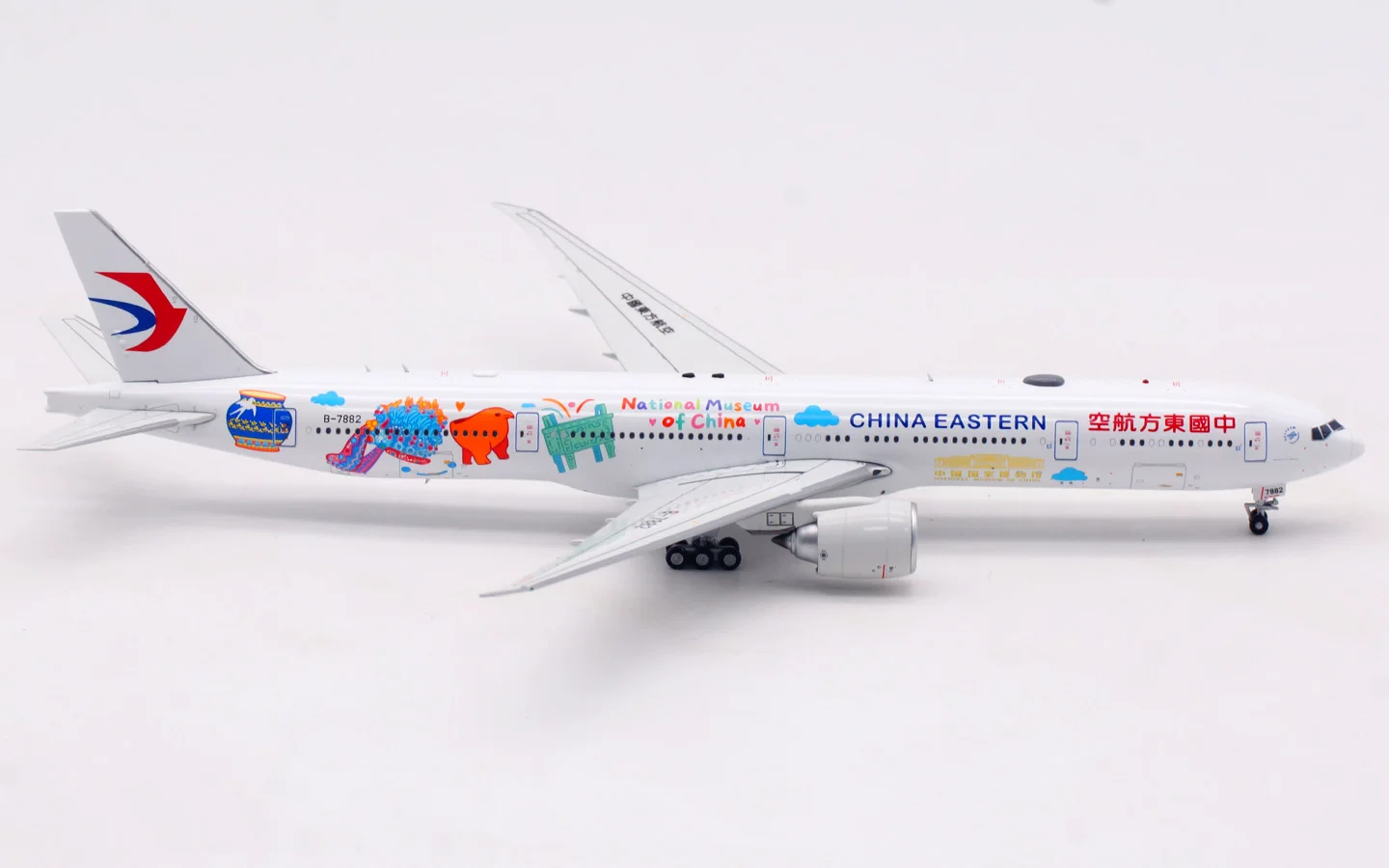 AV400 China Eastern Airlines Boeing 777-39PER B-7882 "National Museum" AV4378