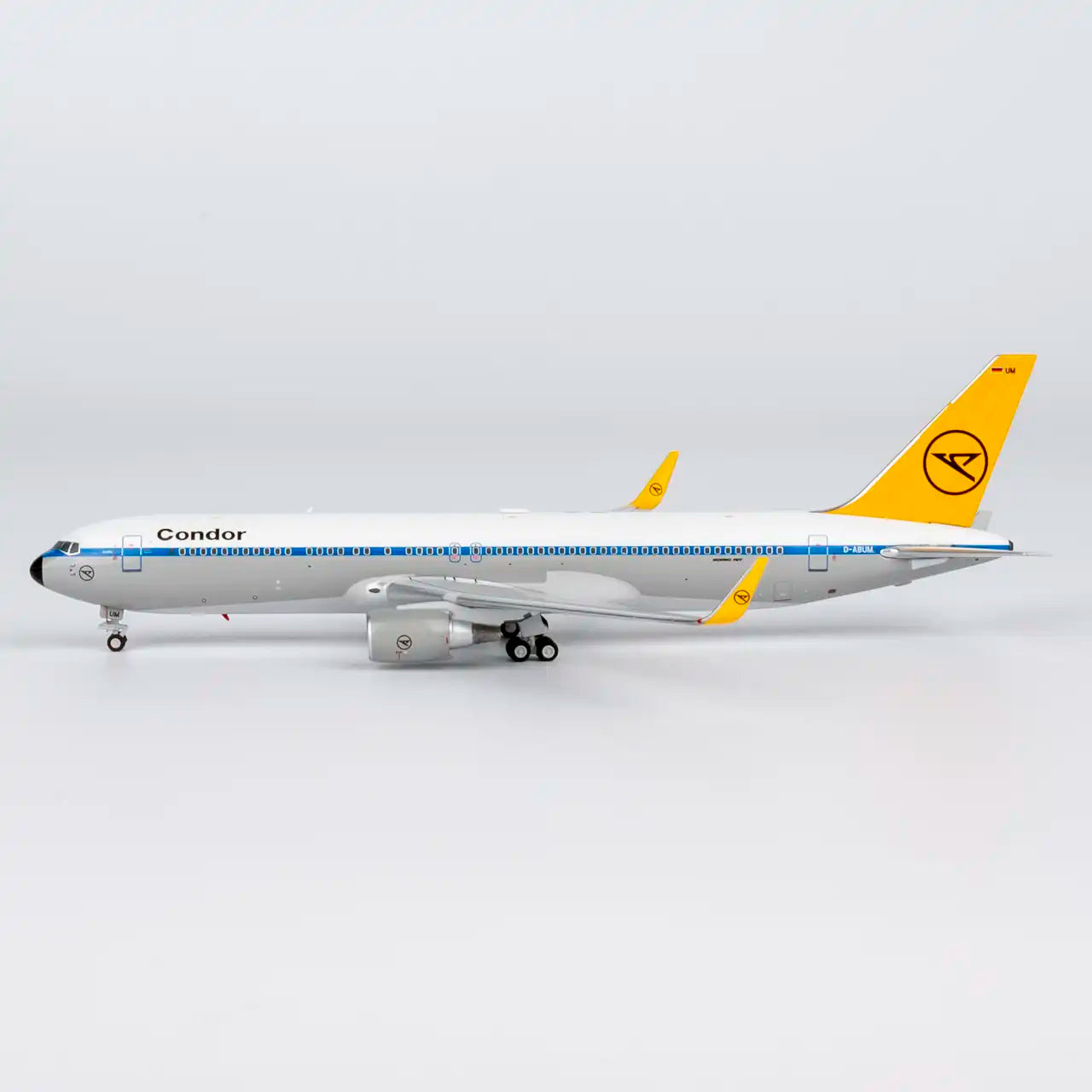 NG Models 1:400 Condor Boeing 767-300ER D-ABUM "retro" 17008