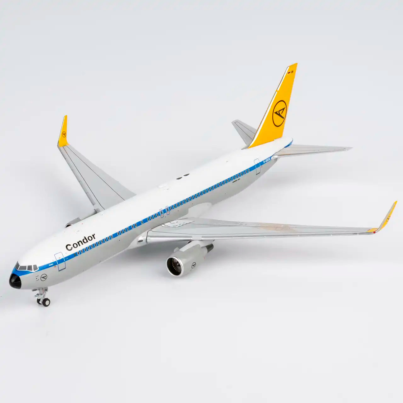 NG Models 1:400 Condor Boeing 767-300ER D-ABUM "retro" 17008