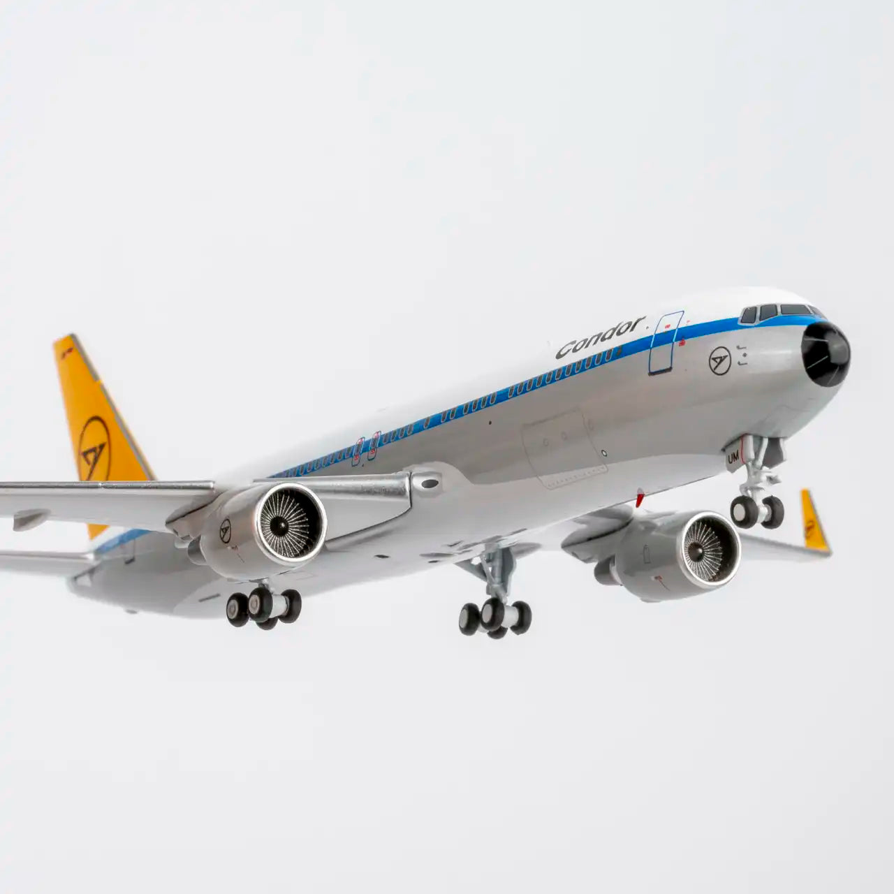 NG Models 1:400 Condor Boeing 767-300ER D-ABUM "retro" 17008