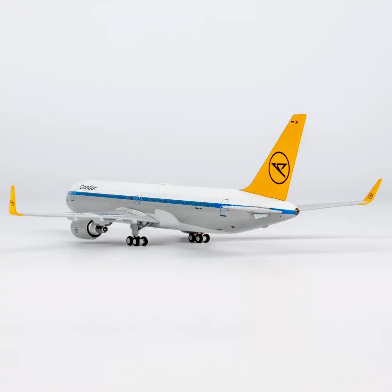 NG Models 1:400 Condor Boeing 767-300ER D-ABUM "retro" 17008