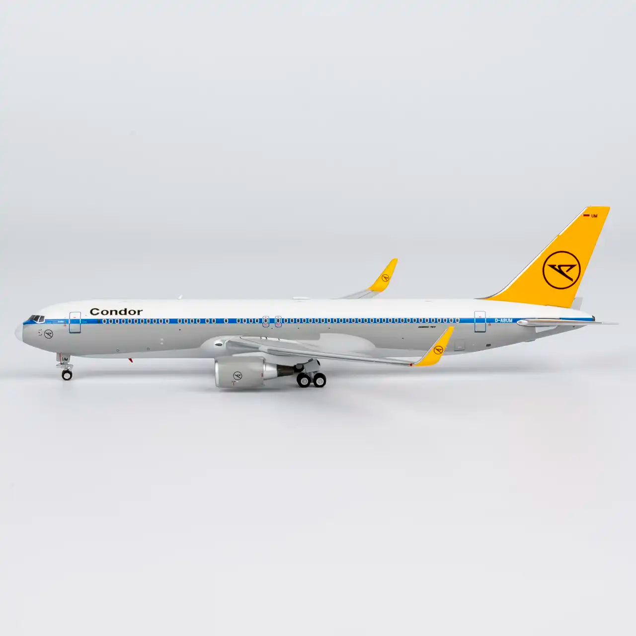 NG Models 1:400 Condor Boeing 767-300ER D-ABUM "retro colors with white nose" 17009