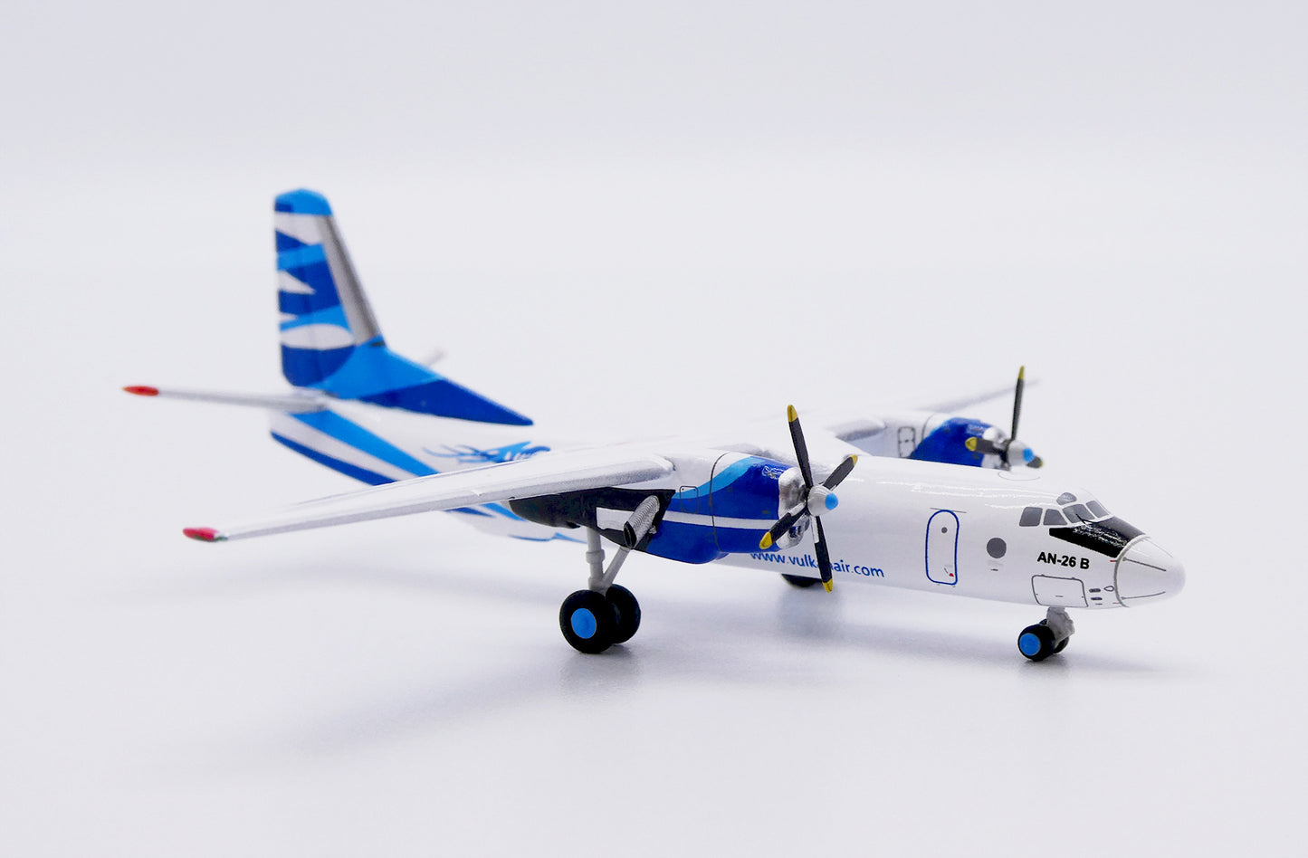 JC Wings 1:400 Vulkan Air Antonov An-26B VKA001