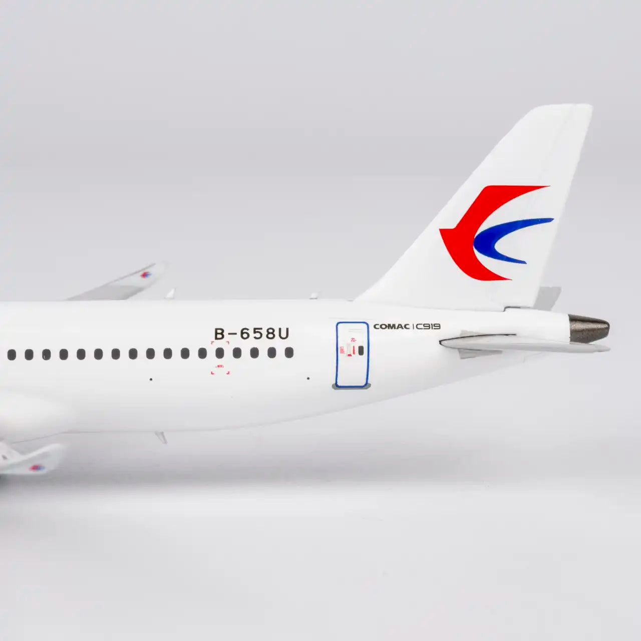 NG Models 1:400 China Eastern Airlines Comac C919 B-658U 19211