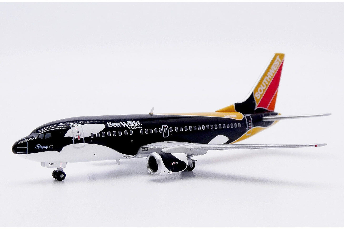 Pre-Order JC Wings 1:400 Southwest Airlines Boeing 737-500 N507SW "Seaworld of California" XX40471