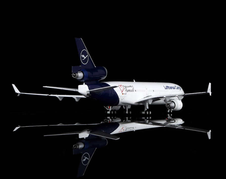 YY Wings 1:400 Lufhansa Cargo McDonnell Douglas MD-11F D-ALCC "Farewell"