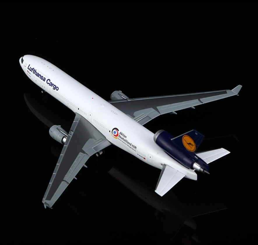 YY Wings 1:400 Lufthansa Cargo McDonnell Douglas MD-11F D-ALCC "Aktion Deutschland Hilft"