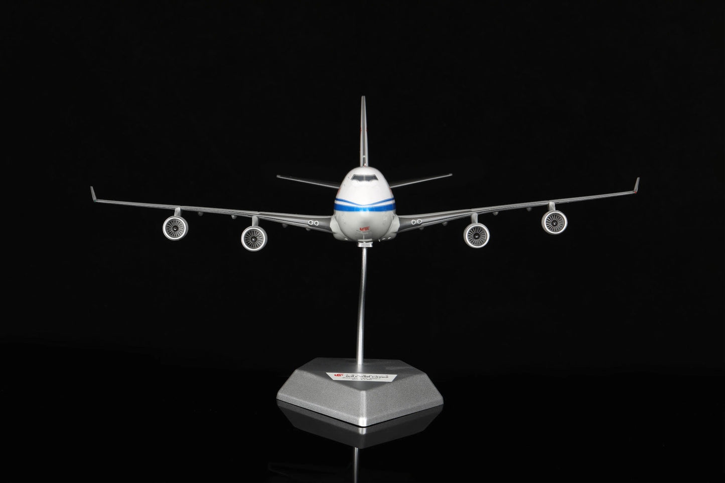 Pre-Order SQ Wings 1:200 Air China Cargo Boeing 747-400F B-2475 Interactive L2065C