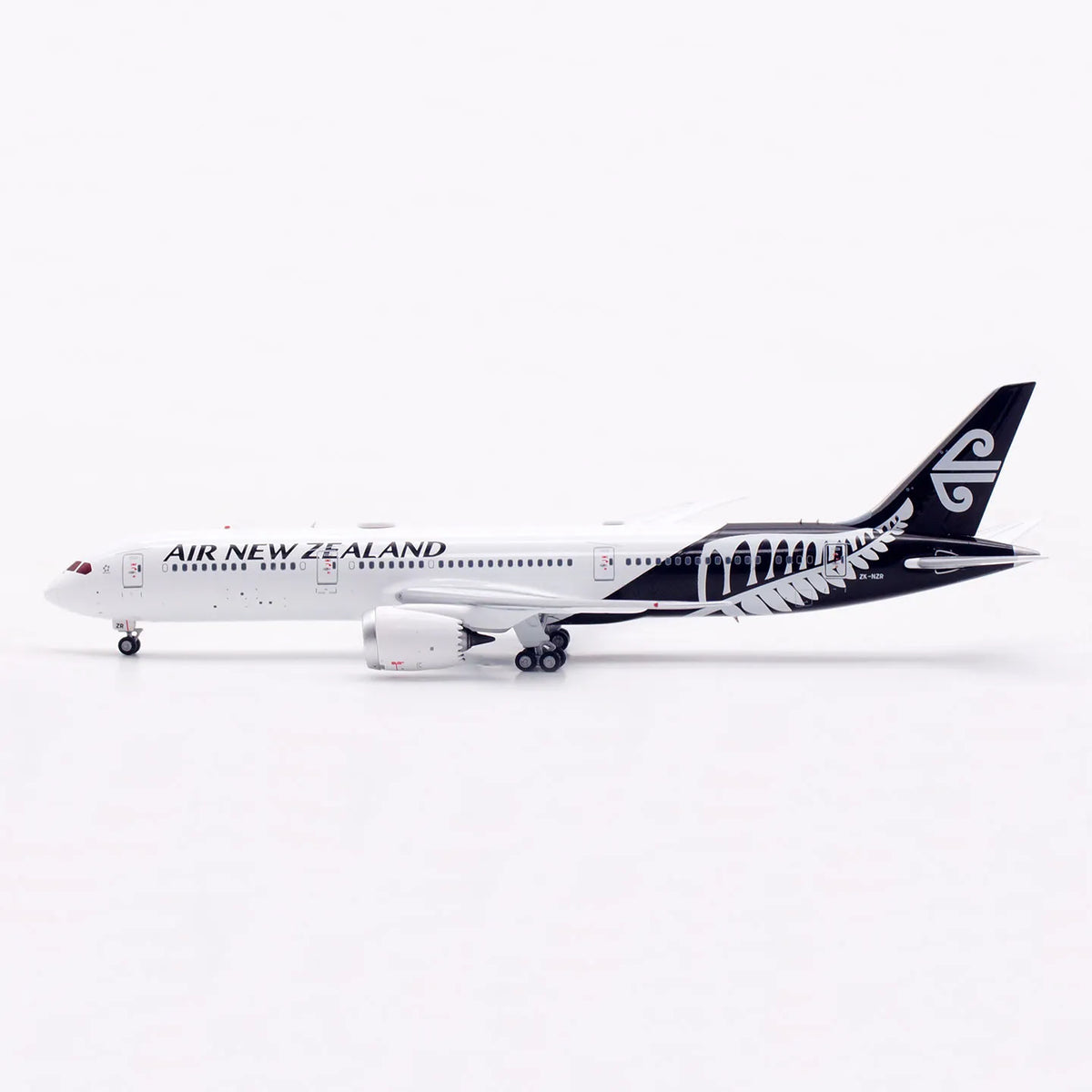 AV400 Air New Zealand Boeing 787-9 ZK-NZR AV4394