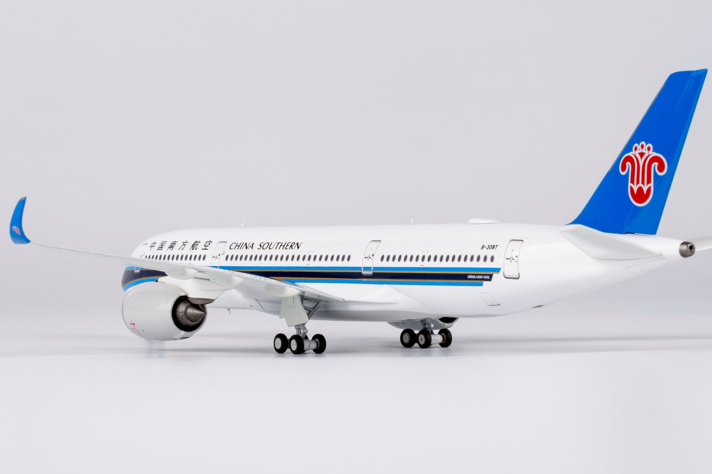 NG Models 1:400 China Southern Airbus A350-900 B-308T 24059