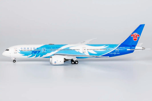 NG Models 1:400 China Southern Airlines Boeing 787-9 B-1242 "1sth 787-9" 24177