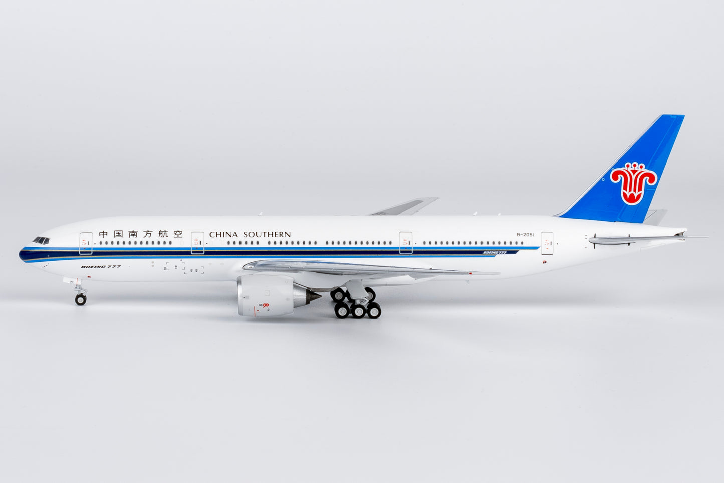 NG Models 1:400 China Southern Boeing 777-200 B-2051 24180