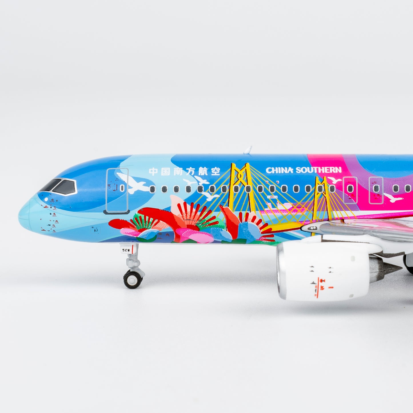 NG Models 1:400 China Southern Airlines COMAC C919 B-658W "Grand Beauty Bay Area" 24186