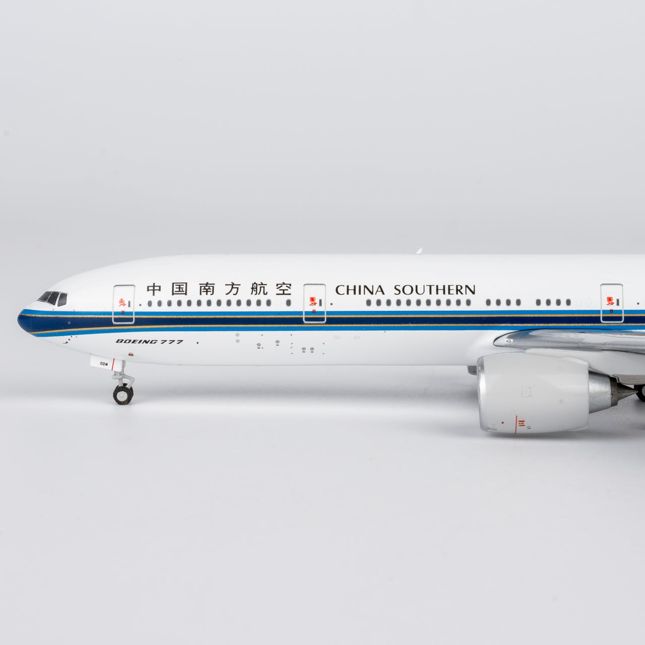 NG Models 1:400 China Southern Airlines Boeing 777-300ER B-20DM 24206