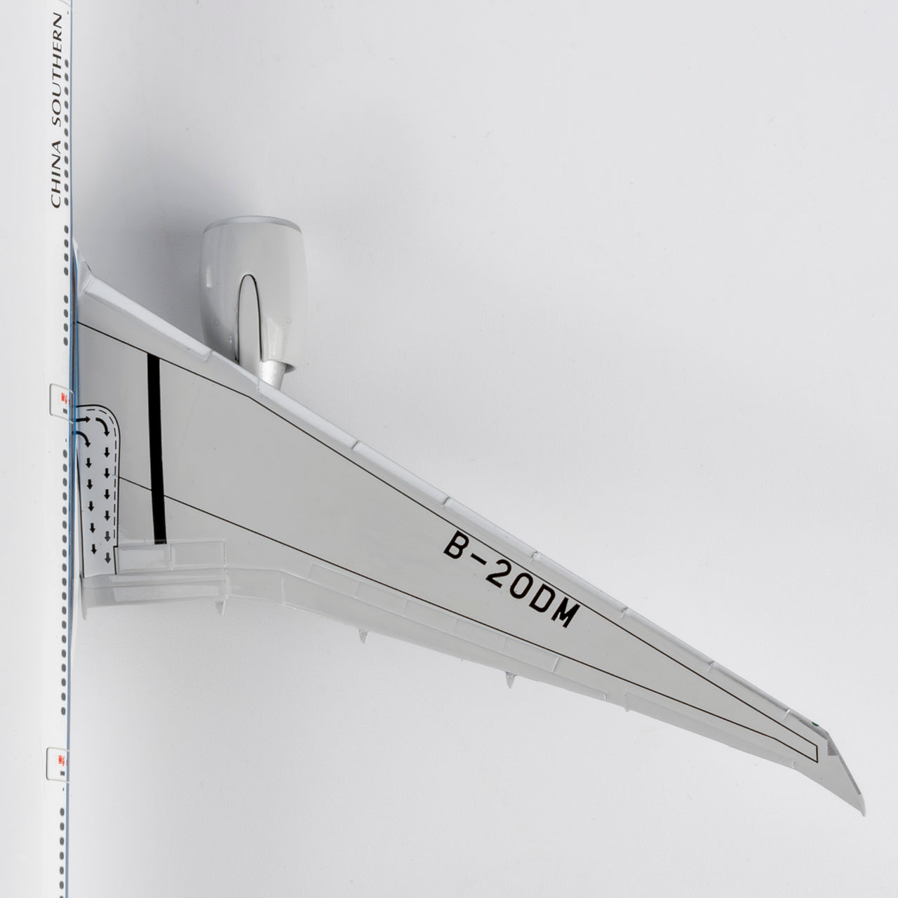 NG Models 1:400 China Southern Airlines Boeing 777-300ER B-20DM 24206