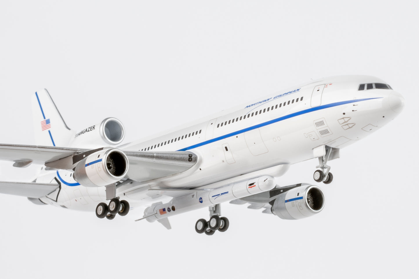NG Models 1:400 Northrop Grumman L-1011 "with missle testbed" N140SC 31037