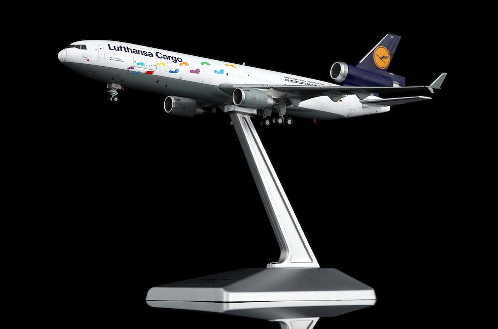 YY Wings 1:400 Lufthansa Cargo McDonnell Douglas MD-11F D-ALCH "Cargo Human Care" Interactive YY1102D
