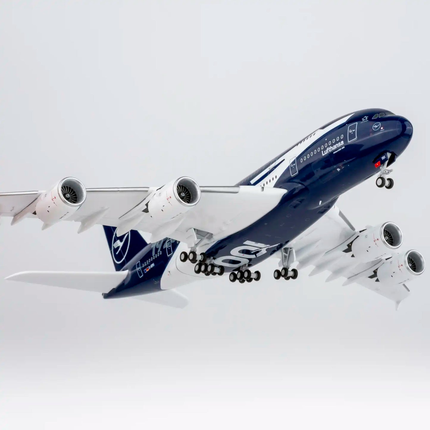 NG ULTIMATE 1:400 Lufthansa Airbus A380 D-AIMH "100 Years" 38001