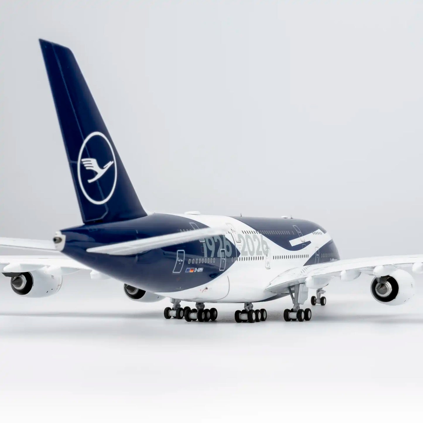 NG ULTIMATE 1:400 Lufthansa Airbus A380 D-AIMH "100 Years" 38001