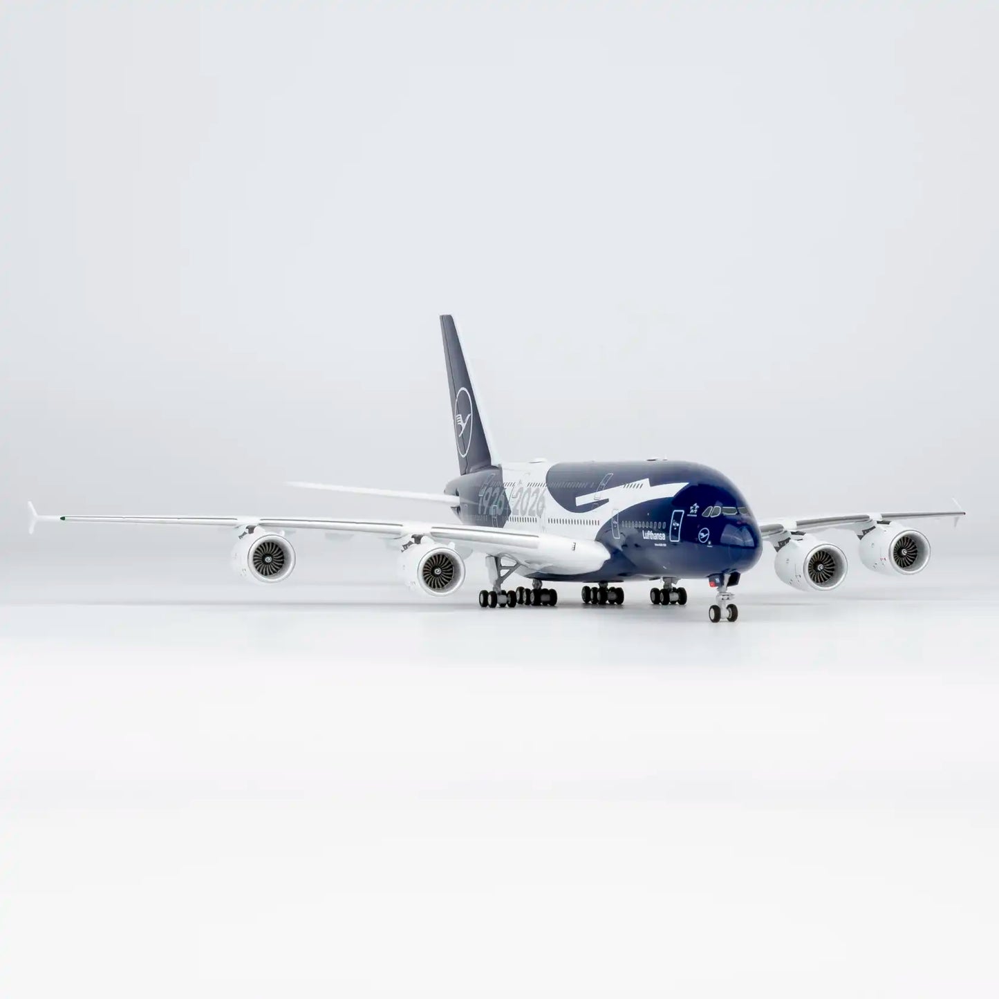 NG ULTIMATE 1:400 Lufthansa Airbus A380 D-AIMH "100 Years" 38001