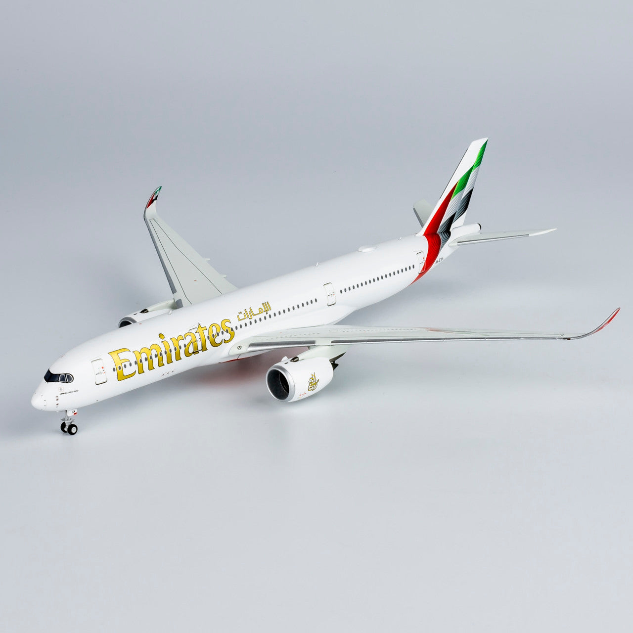 NG Models 1:400 Emirates Airbus A350-900 A6-EXA NG 39072