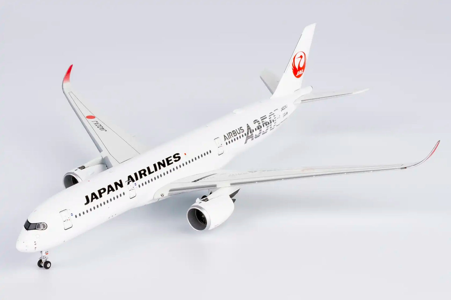 NG Models 1:400 JAL Airbus A350-900 JA02XJ "Silver A350 Titles" 39096