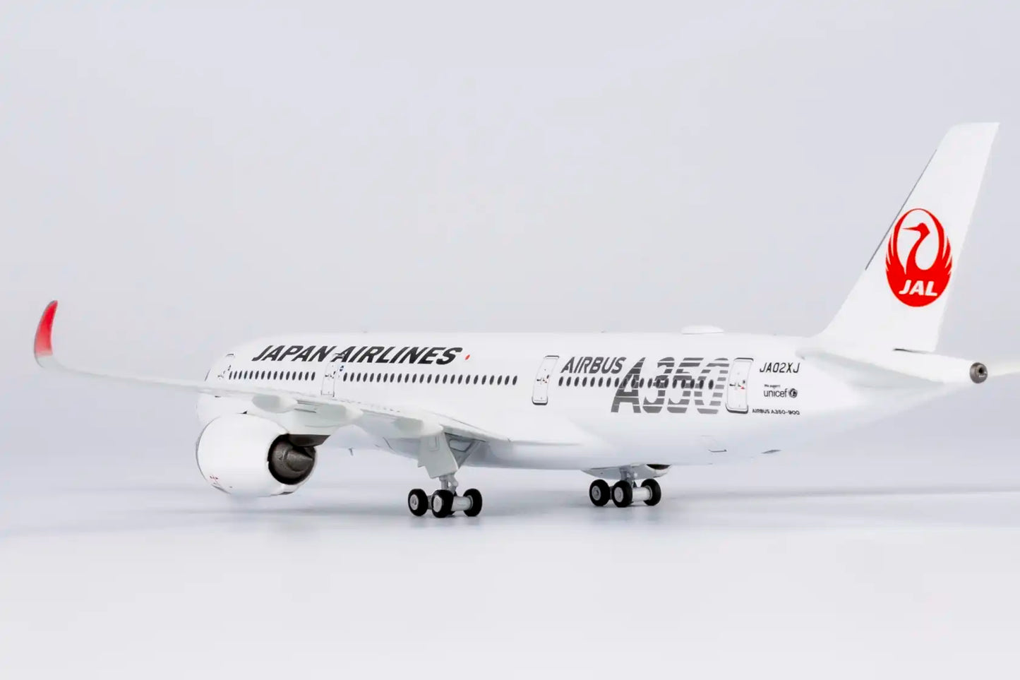 NG Models 1:400 JAL Airbus A350-900 JA02XJ "Silver A350 Titles" 39096