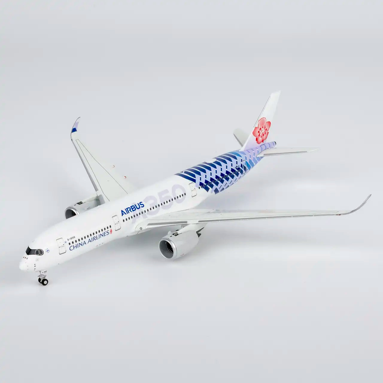 NG Models 1:400 China Airlines Airbus A350-900 B-18918 "Carbon Fiber" 39116