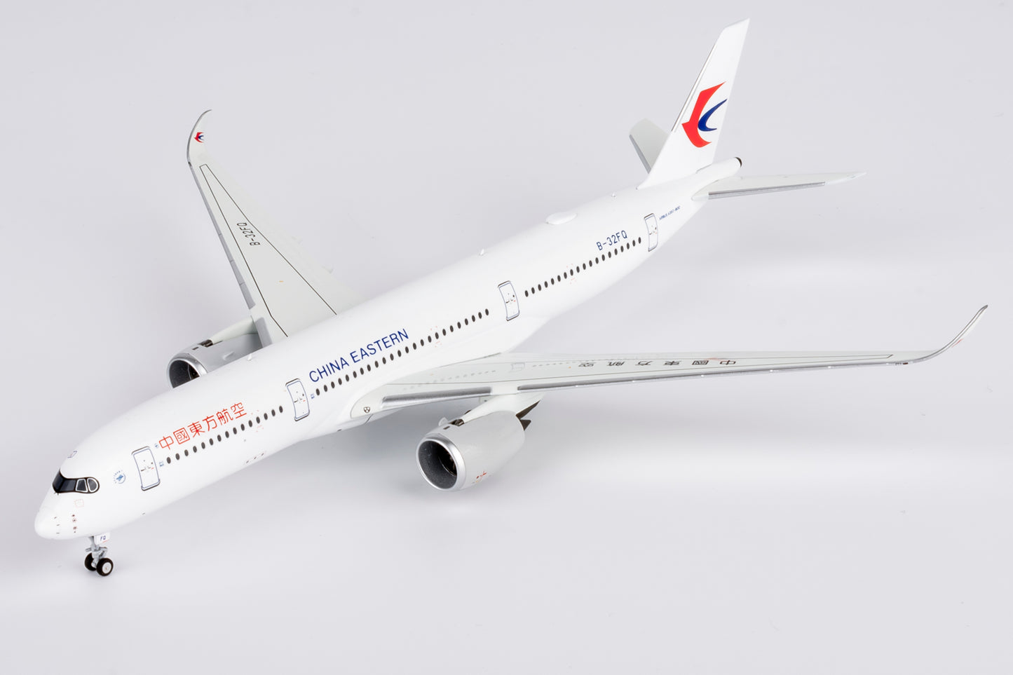 NG Models 1:400 China Eastern Airbus A350-900 B-32FQ NG 39108