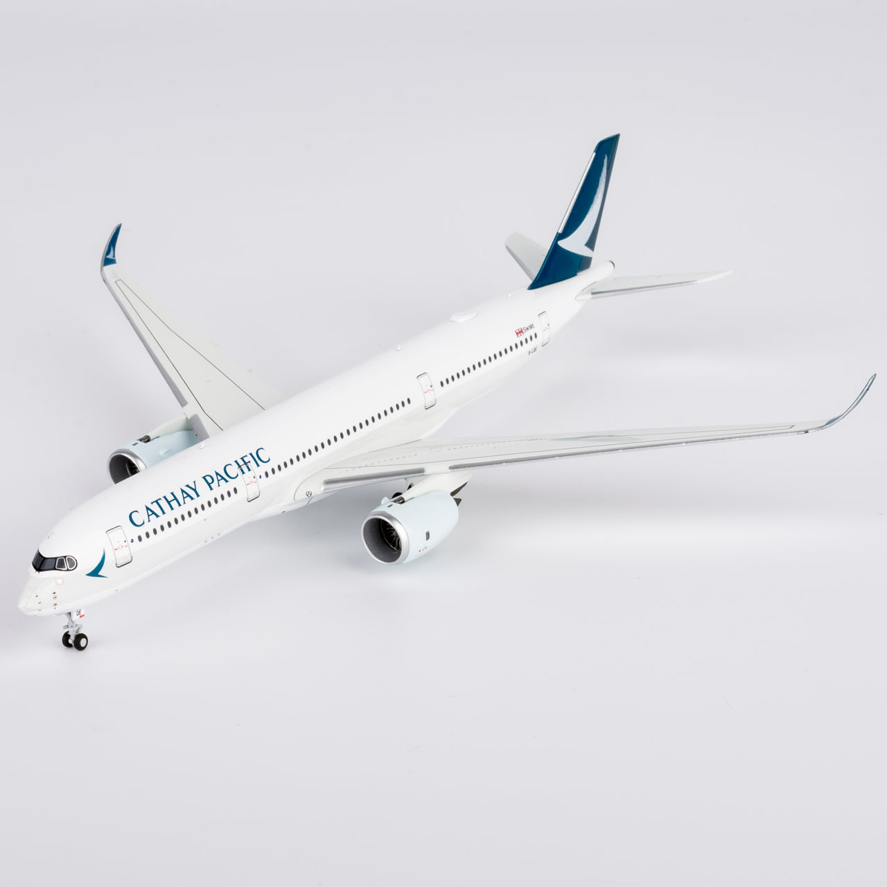 NG Models 1:400 Cathay Pacific Airbus A350-900 B-LQE 39110