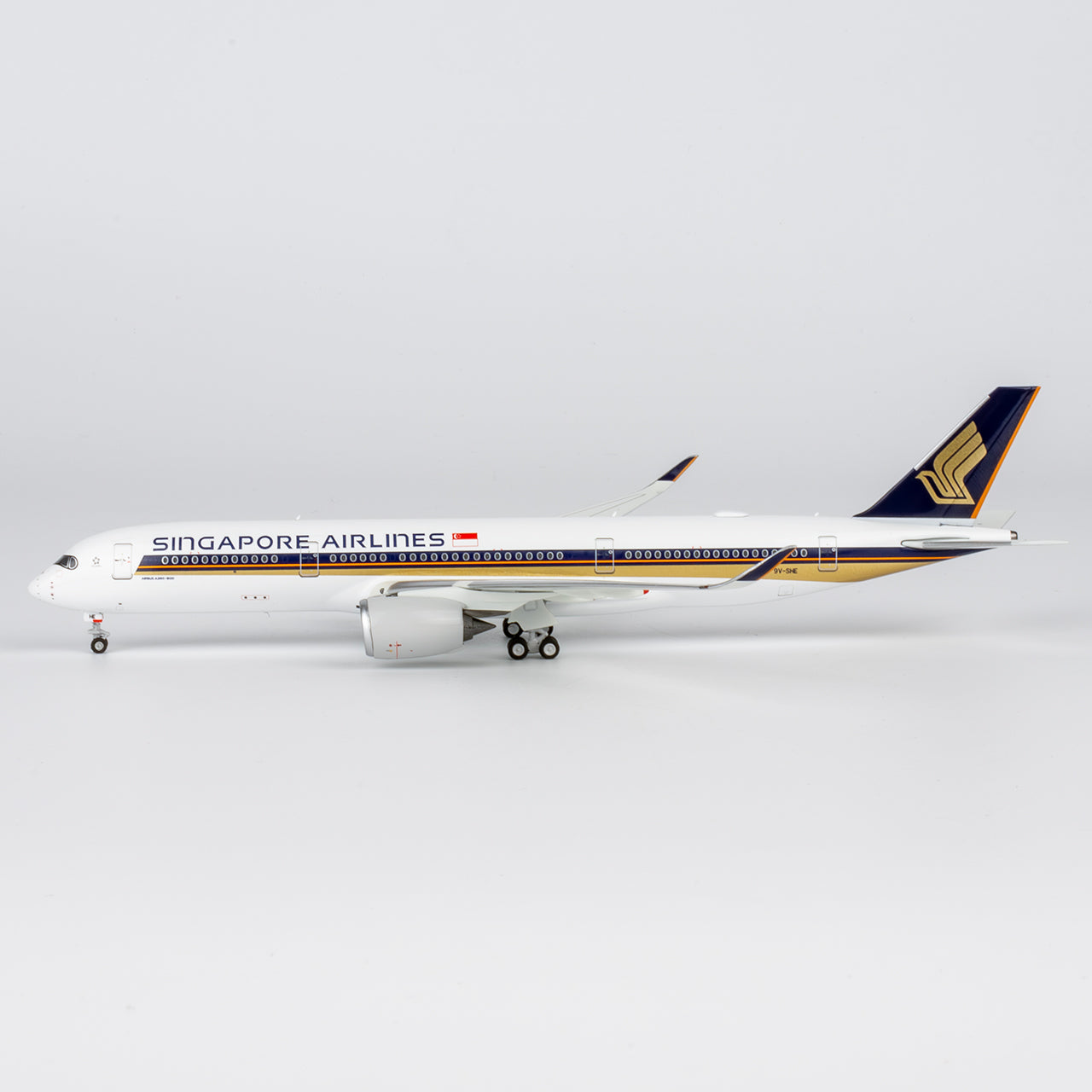 NG Models 1:400 Singapore Airlines Airbus A350-900 9V-SHE 39122