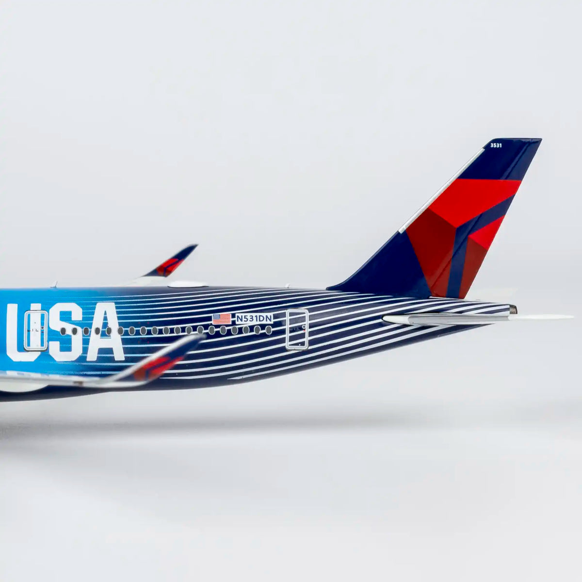 NG Models 1:400 Delta Air Lines Airbus A350-900 N531DN "Team USA" 39124