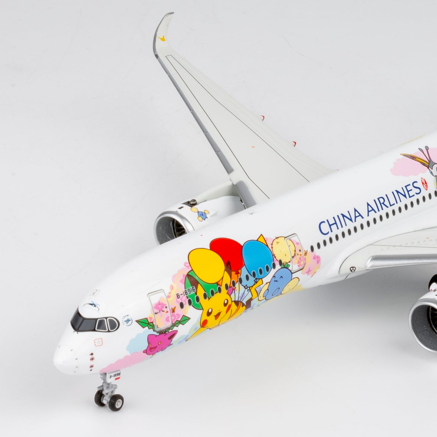 NG ULTIMATE 1:400 China Airlines Airbus A350-900 B-18916 "Pikachu Jet" 39133