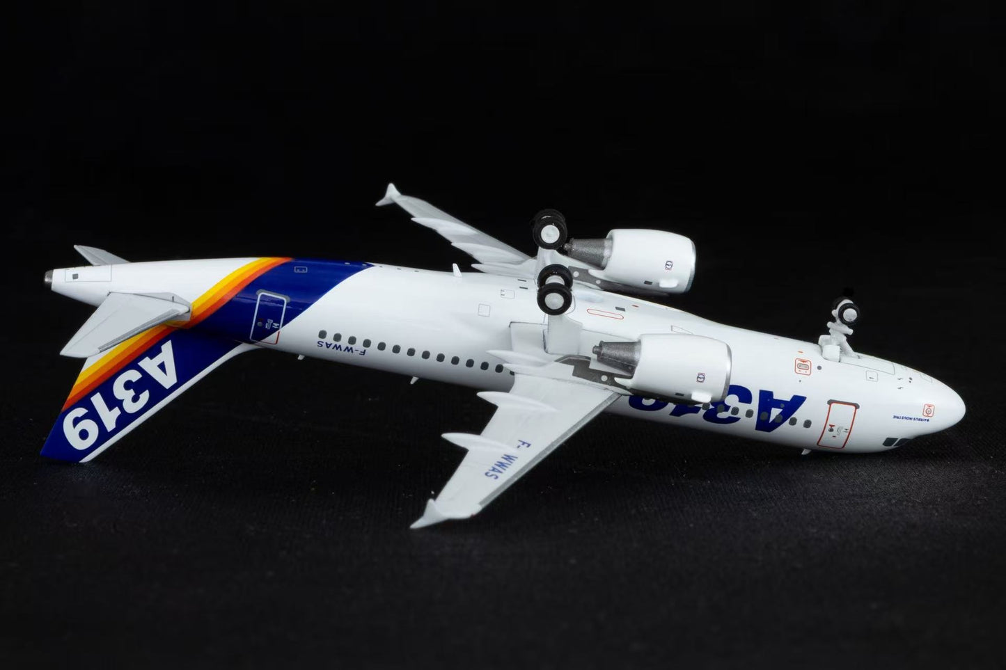 Pre-Order Kylin Models 1:400 Airbus A319 F-WWAS K319AIB01