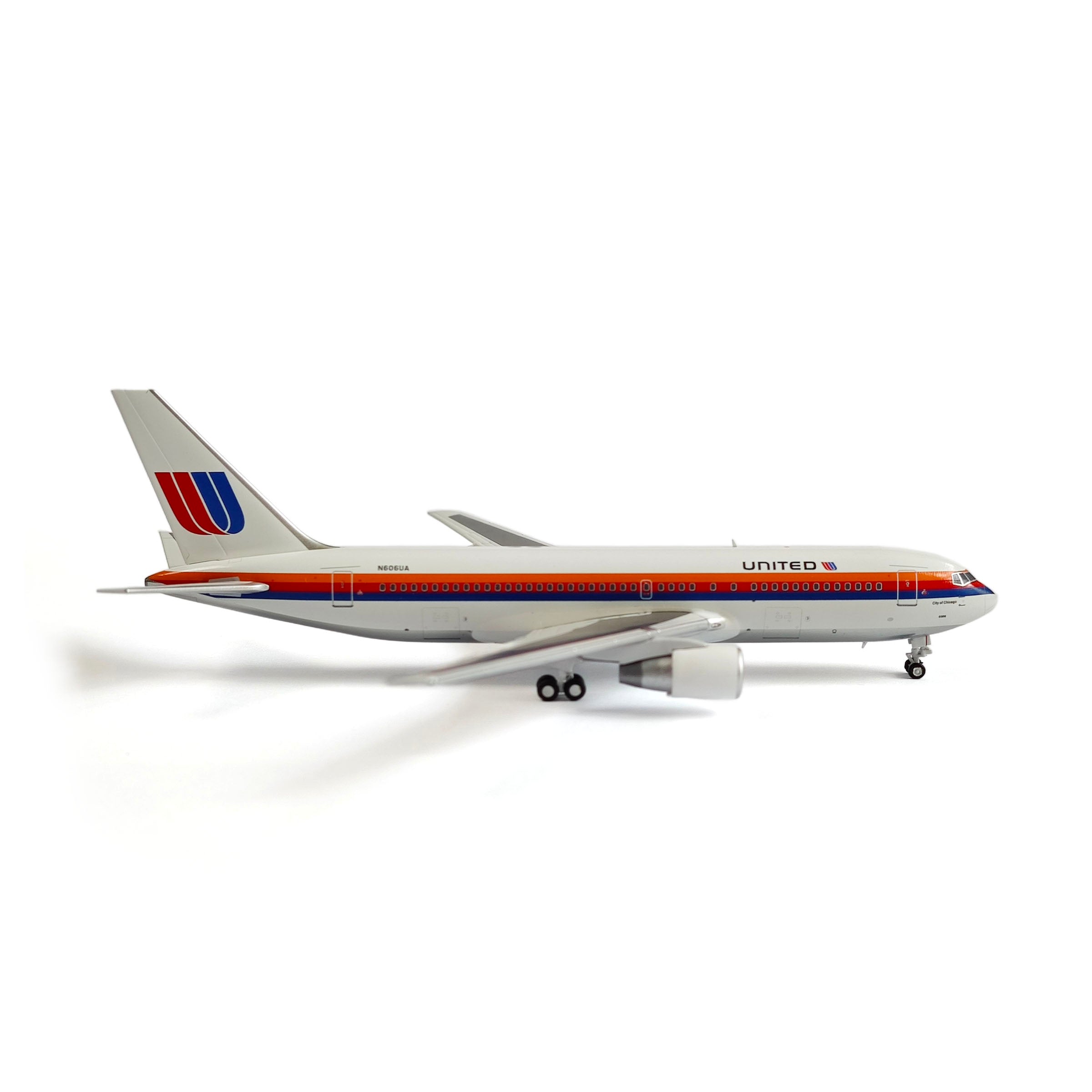 V1:400 United Airlines Boeing 767-200ER N611UA 400007 – Wildcat