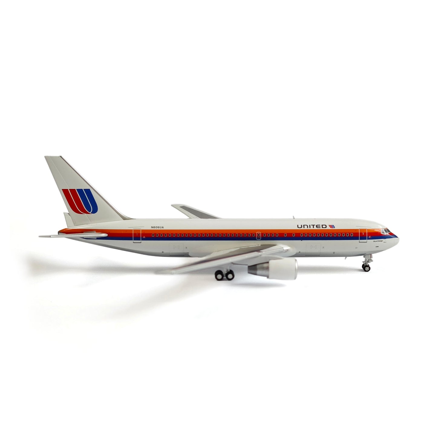 V1:400 United Airlines Boeing 767-200 N606UA 400019