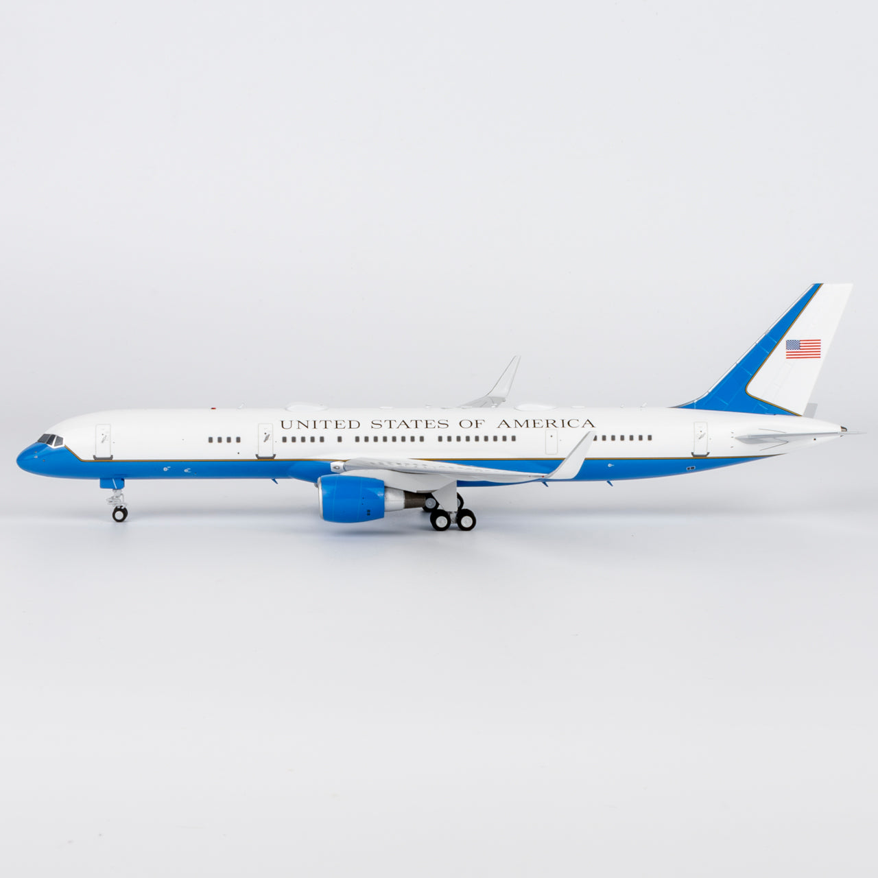 NG Models 1:200 USAF Boeing C-32A (757-200) 19-0018 42042