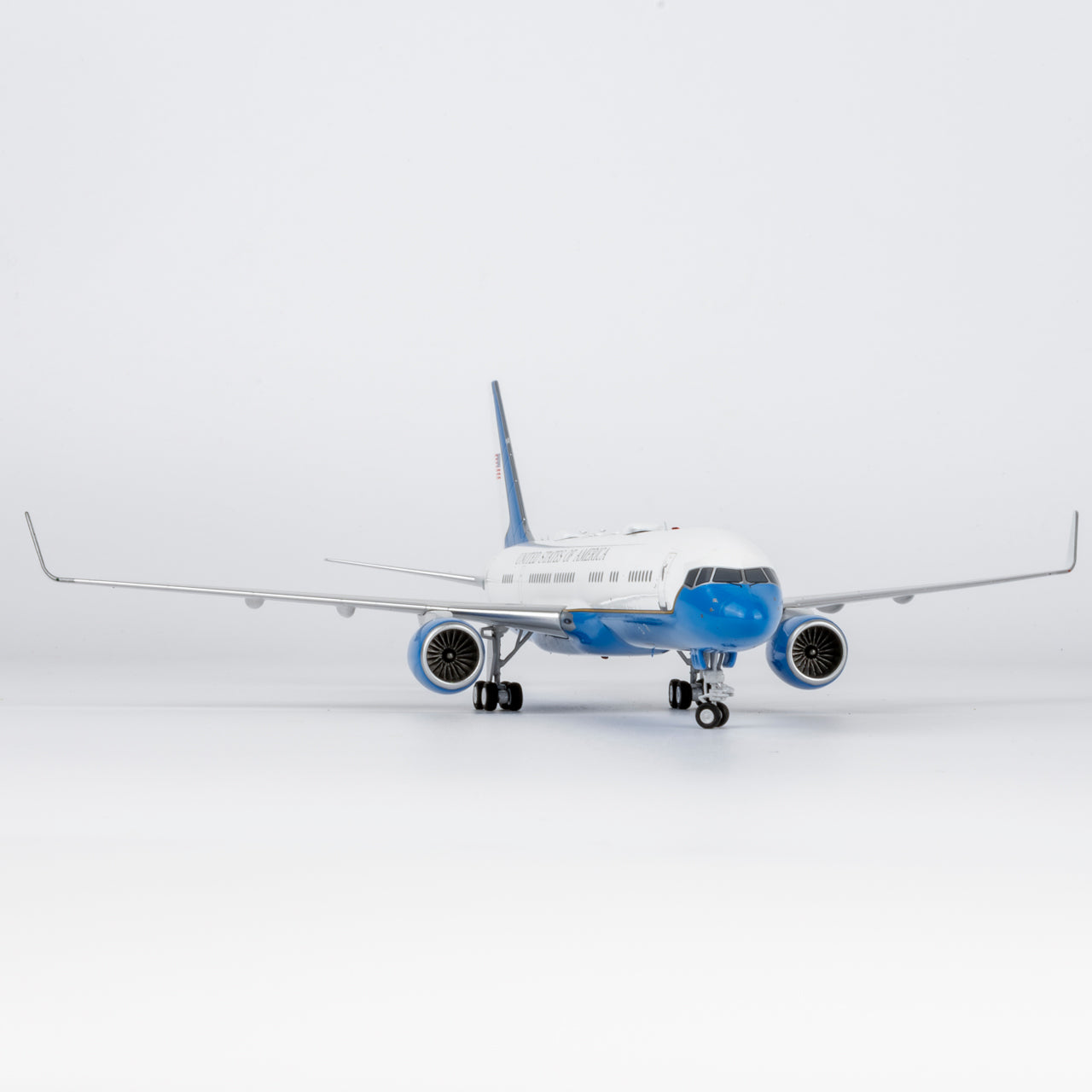 NG Models 1:200 USAF Boeing C-32A (757-200) 19-0018 42042