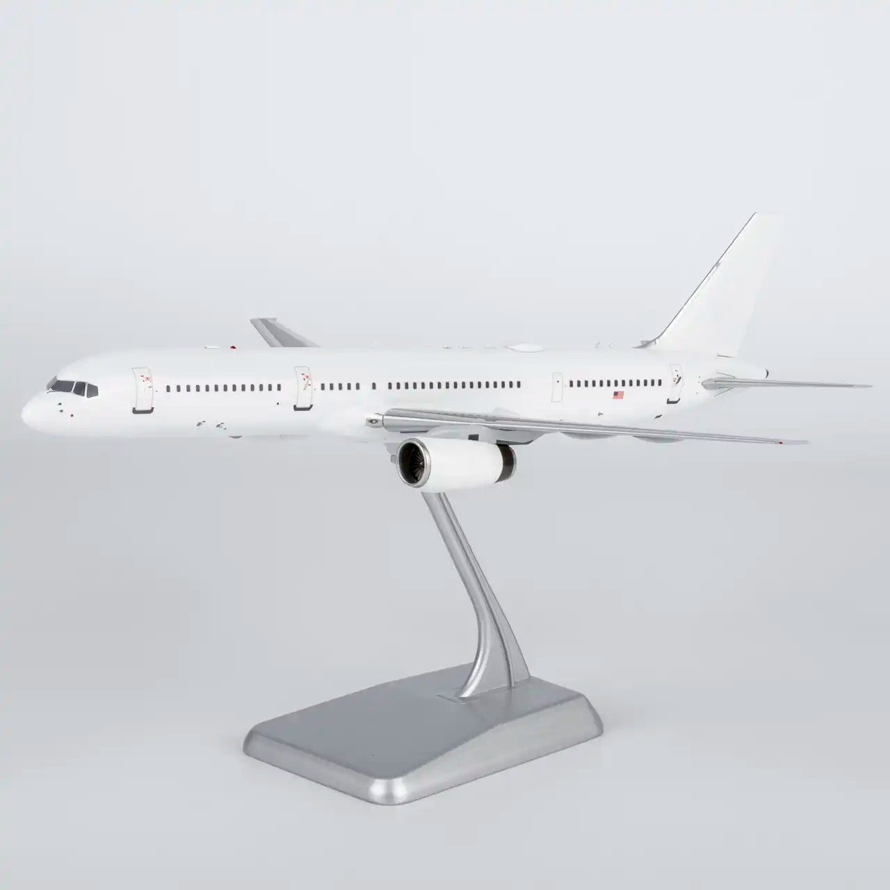NG Models 1:200 USAF Boeing C-32B 02-4452 42045
