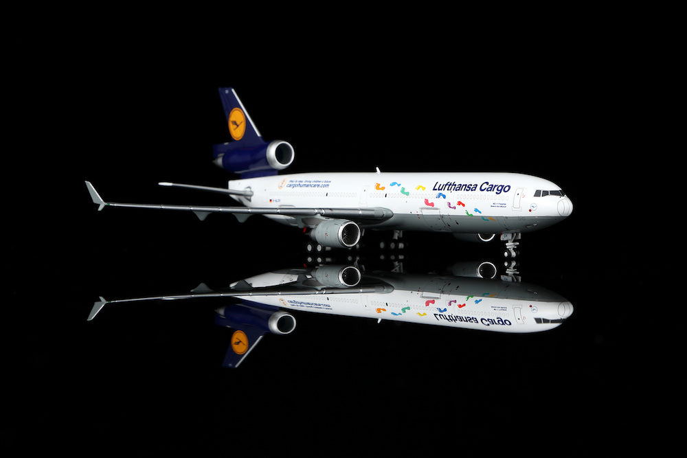 YY Wings 1:400 Lufthansa Cargo McDonnell Douglas MD-11F D-ALCH "Cargo Human Care" Interactive YY1102D