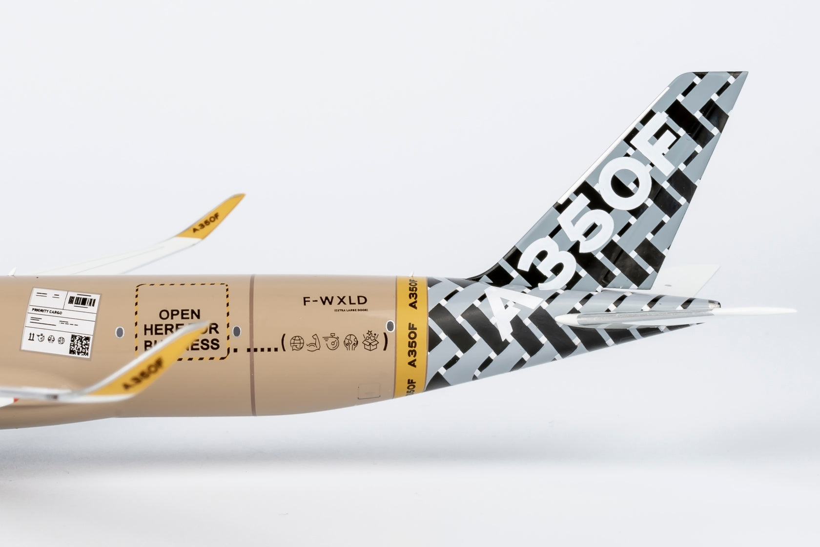 NG Models 1:400 Airbus A350F F-WXLD 